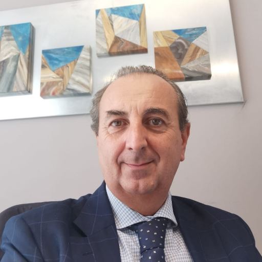 https://commons.auaonline.it/public/foto_utenti/12777.png