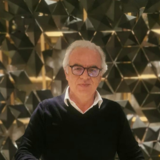 https://commons.auaonline.it/public/foto_utenti/13502.png