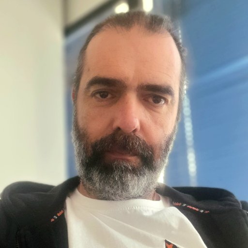 https://commons.auaonline.it/public/foto_utenti/13960.png